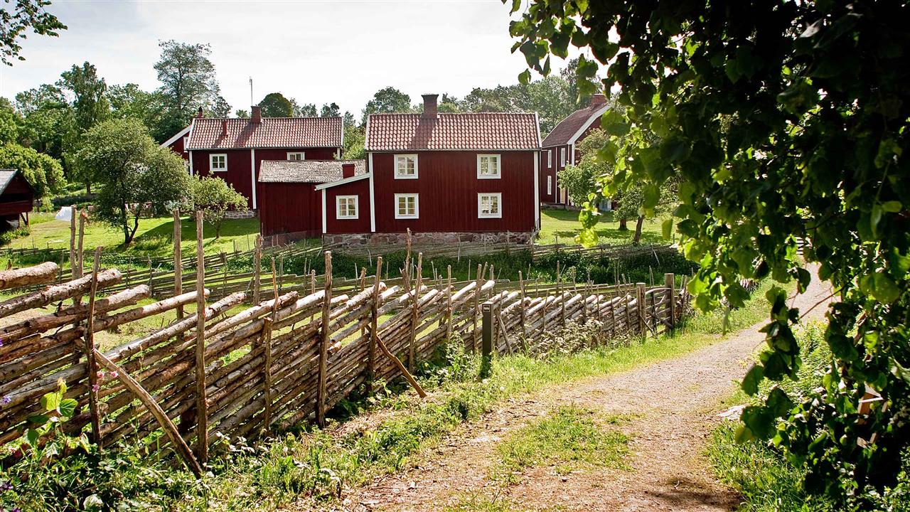 Schwedenhäuser im typischen Schwedenrot