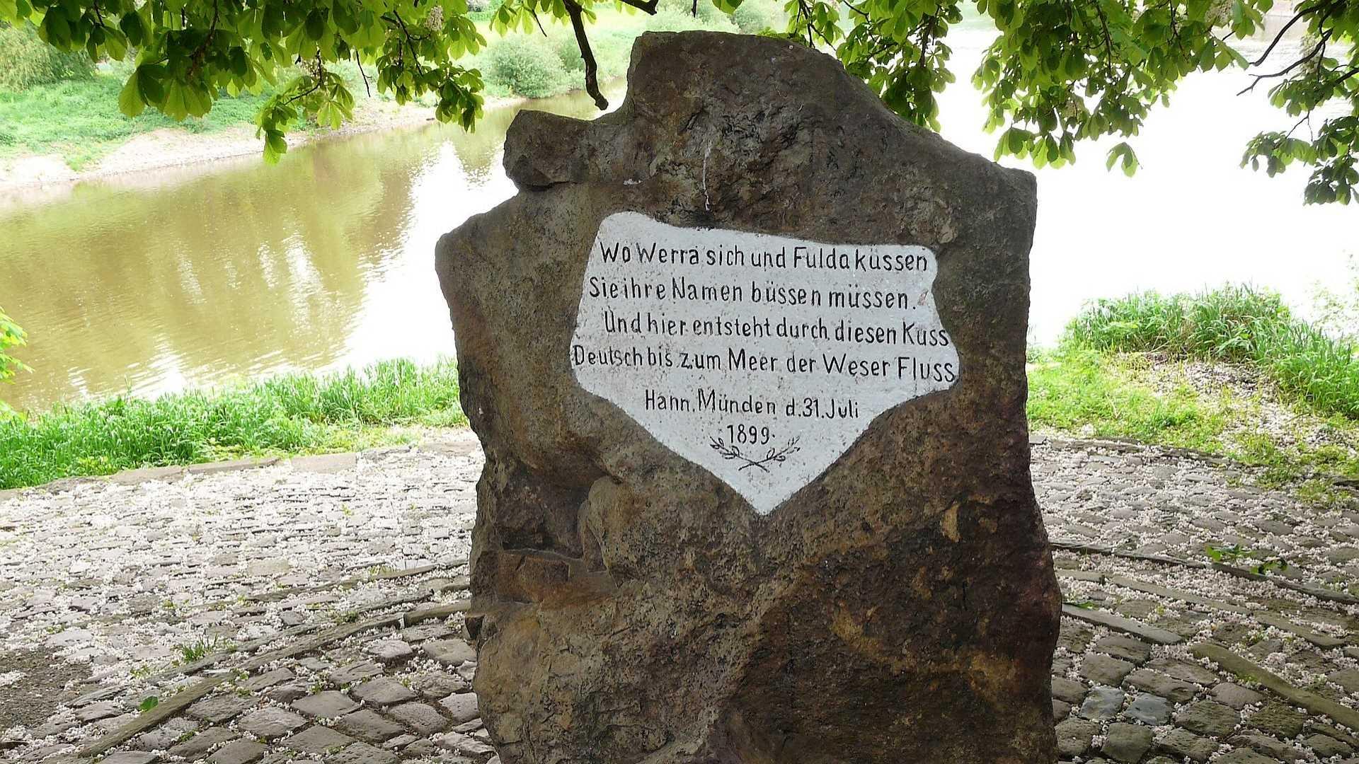 Weserstein am Zusammenfluss Werra und Fulda